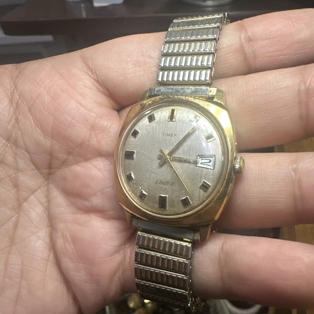 Working VTG 1971 Timex Square Electric 34MM Gold Tone Mens Watch Fit 8in Runs
